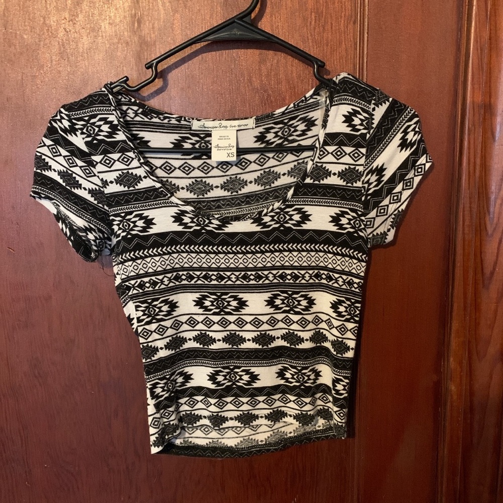 Aztec crop top size XS